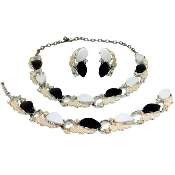 Black White Necklace Bracelet Clip Earrings AB Rhinestone Thermoset Acrylic - Picture 1 of 11